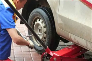 贵阳附近拖车24小时服务热线电话