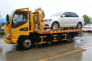 贵阳附近拖车救援24小时服务热线